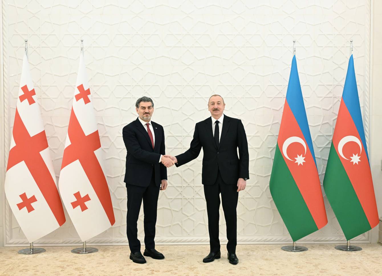 İlham Əliyev gürcüstanlı həmkarını təbrik edib