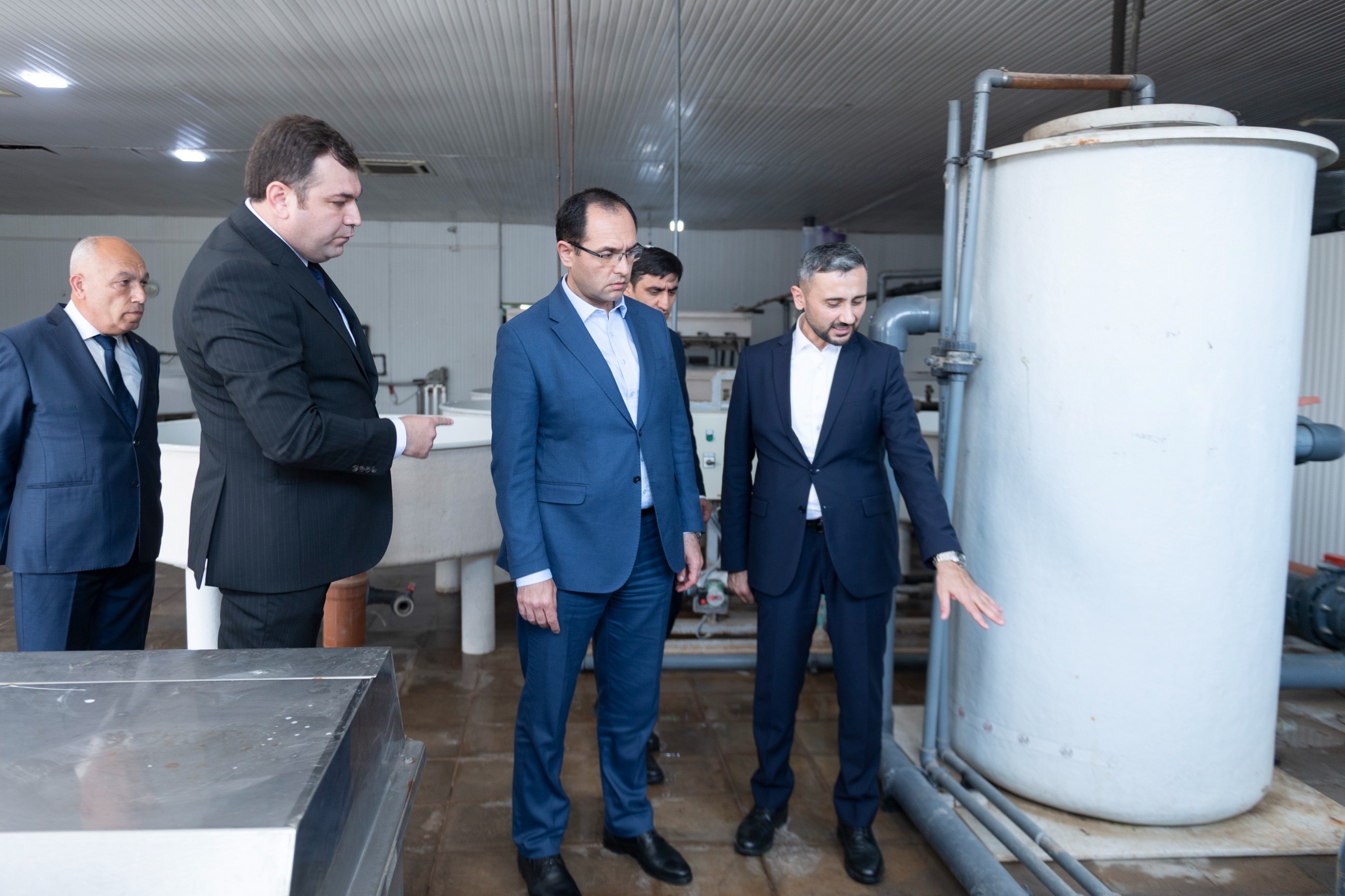  Məcnun Məmmədov Neftçalada “Xıllı balıq" MMC-nin fəaliyyəti ilə tanış olub