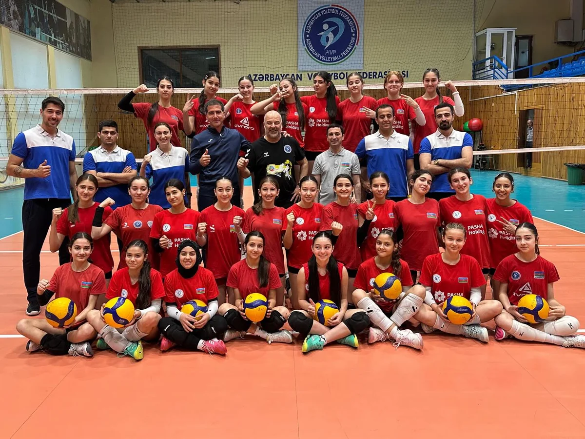 FIVB rəsmisi U-14 millimizin hazırlıq prosesini dəyərləndirib