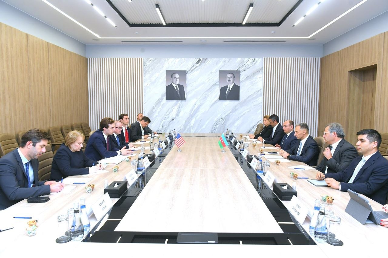 Rəşad Nəbiyev ABŞ nümayəndə heyəti ilə əməkdaşlıq perspektivlərini müzakirə edib