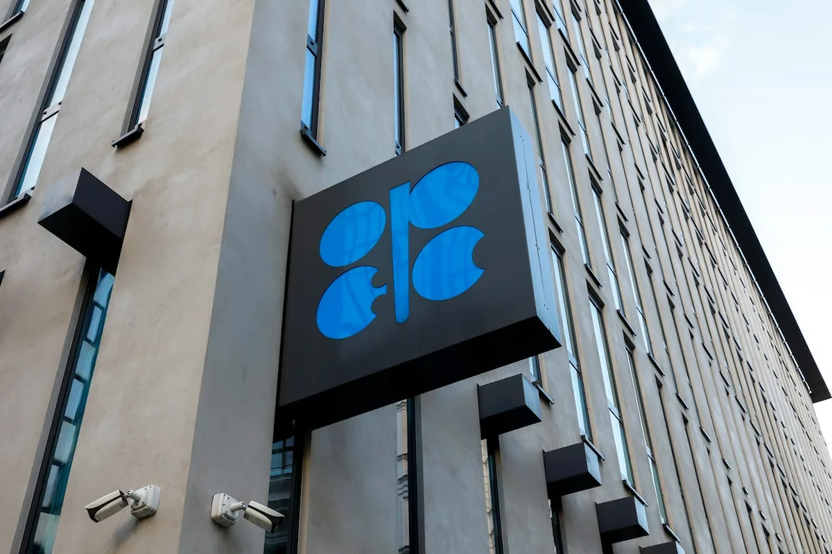 OPEC+ iyul ayından etibarən neft hasilatını gündə 188 min barel artıra bilər