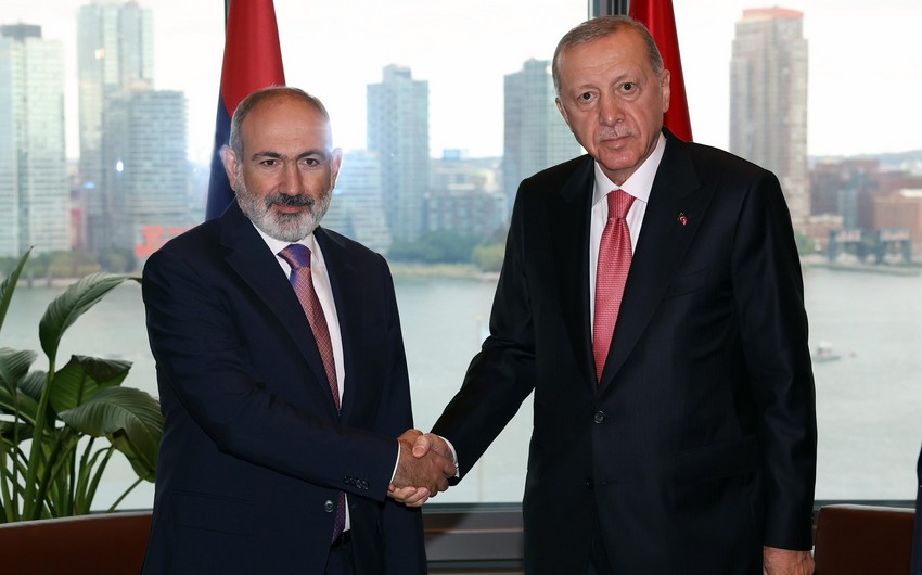 Ərdoğan Paşinyanla telefon danışığı aparıb