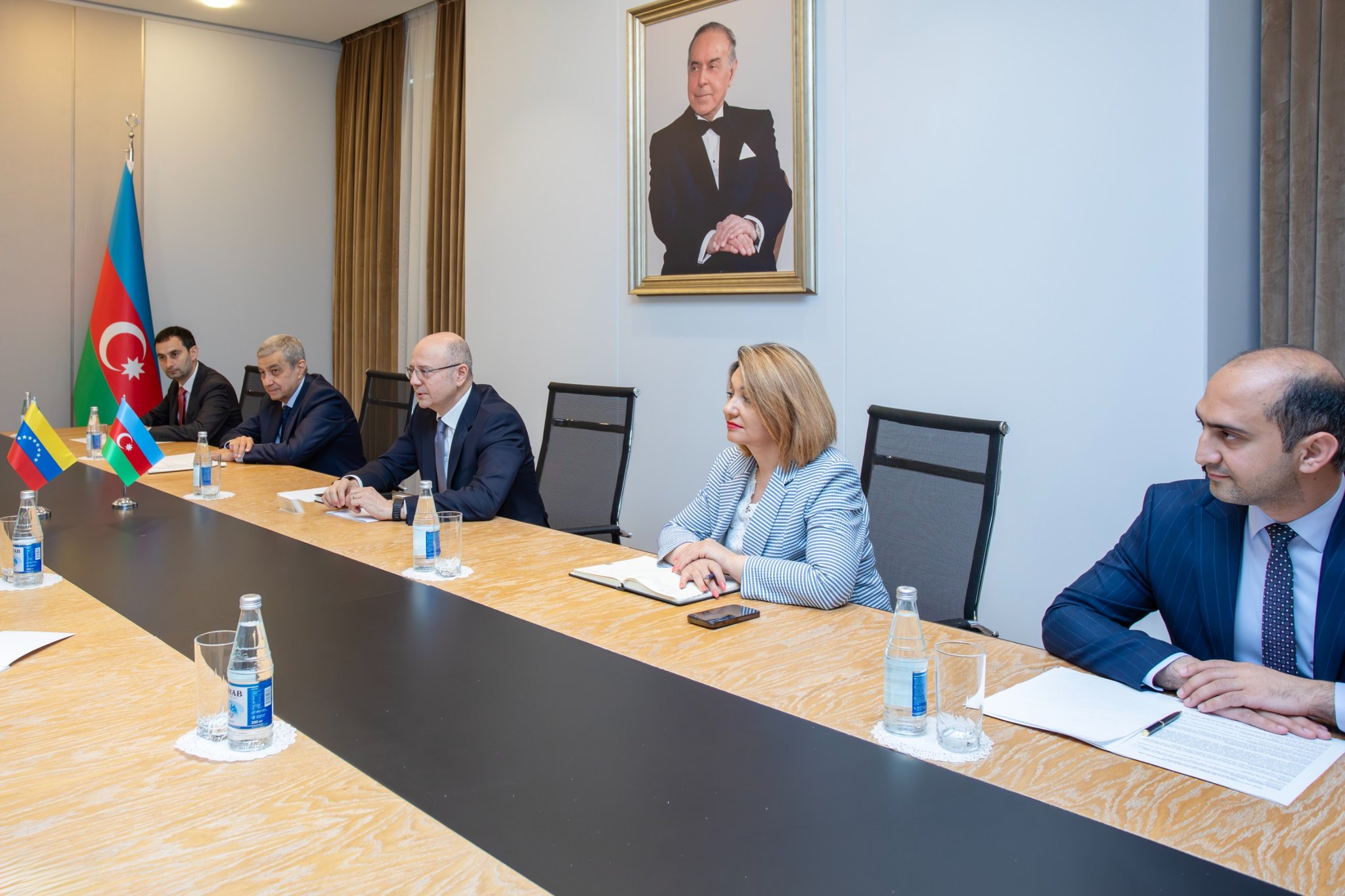 Azərbaycan və Venesuela arasında neft-qaz sahəsində əməkdaşlıq imkanları müzakirə olunub