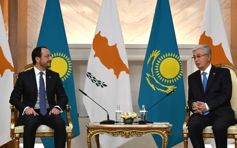 Qazaxıstan və Kipr prezidentləri məhdud tərkibdə danışıqlar aparıblar 