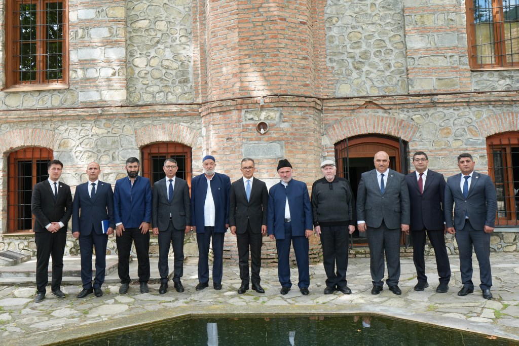 Dövlət Komitəsinin sədri Şəkidə dini icmaların nümayəndələri ilə görüşüb