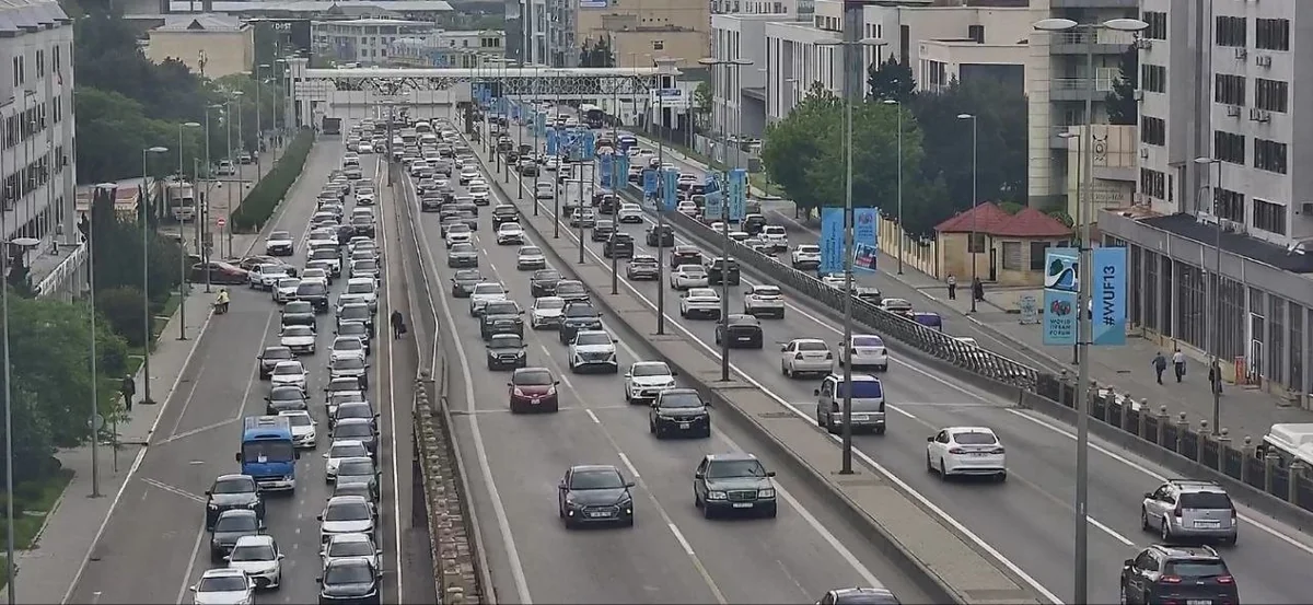 Hazırda sıxlıq müşahidə olunan yollar açıqlanıb