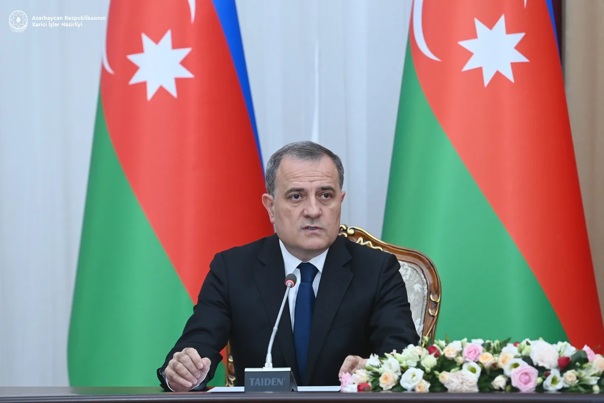 Ceyhun Bayramov Türkiyə və Gürcüstan XİN rəhbərlərini Ermənistanla normallaşma prosesi barədə məlumatlandırıb