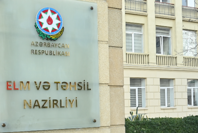 “Rəqəmsal məktəb”də şagirdlər üçün rəqəmsal tədris köməkçisi istifadəyə verilib