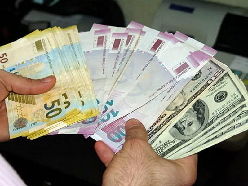 Azərbaycan əhalisinin gəlirləri 10 %-dən çox artıb