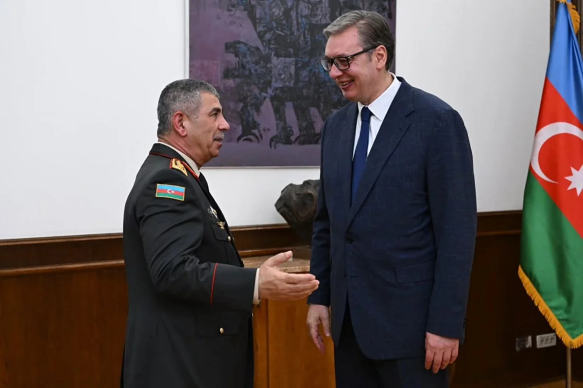 Aleksandr Vuçiç Zakir Həsənovu qəbul edib