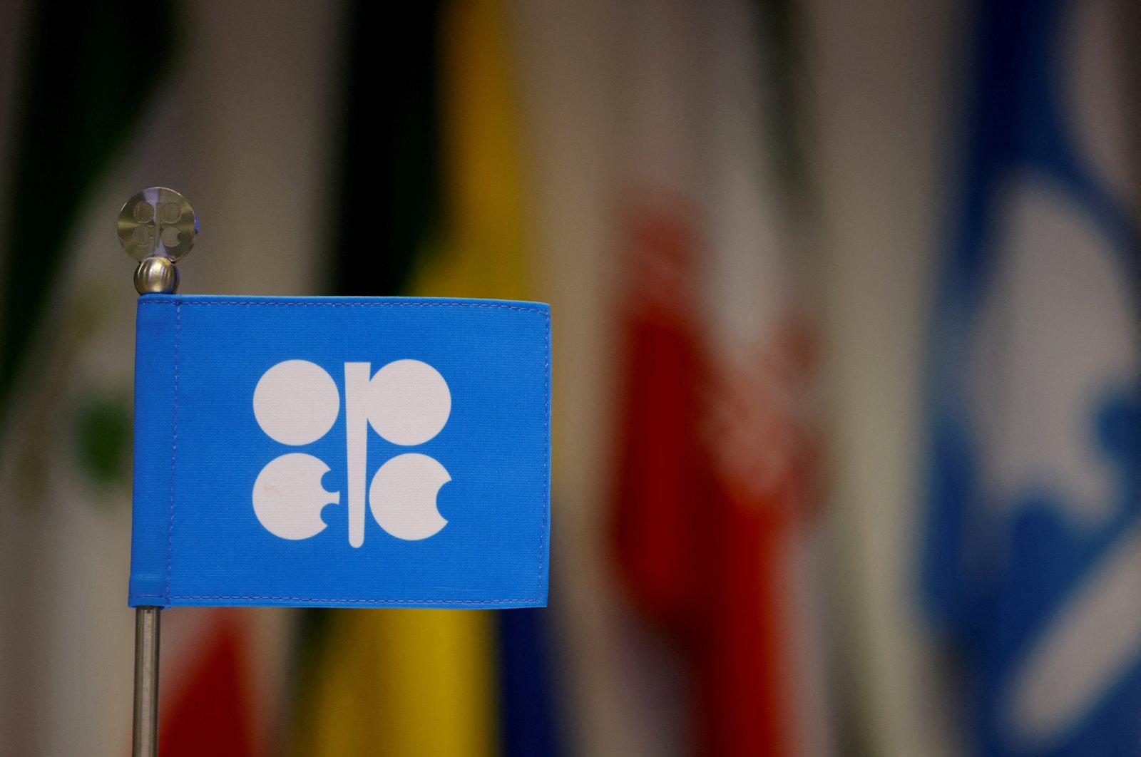 OPEC+ qrupuna daxil olan 7 ölkə may ayında gündəlik 21,717 milyon barel neft hasil edib