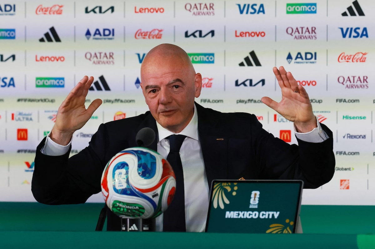FİFA rəsmisi İran Futbol Federasiyasının nümayəndələri ilə görüş keçirib