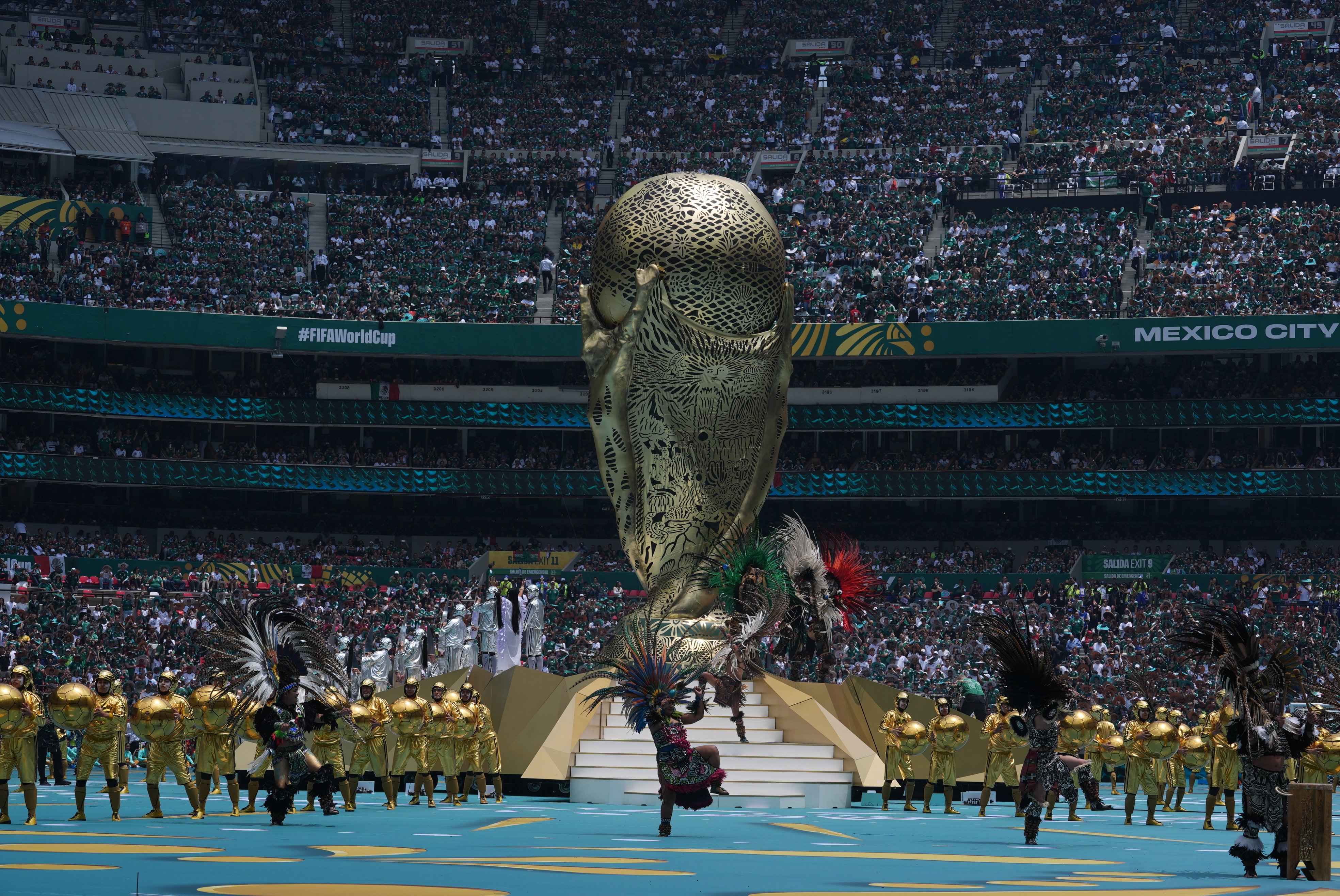 Dünya Çempionatı start götürdü - Meksika Cənubi Afrikaya qarşı 