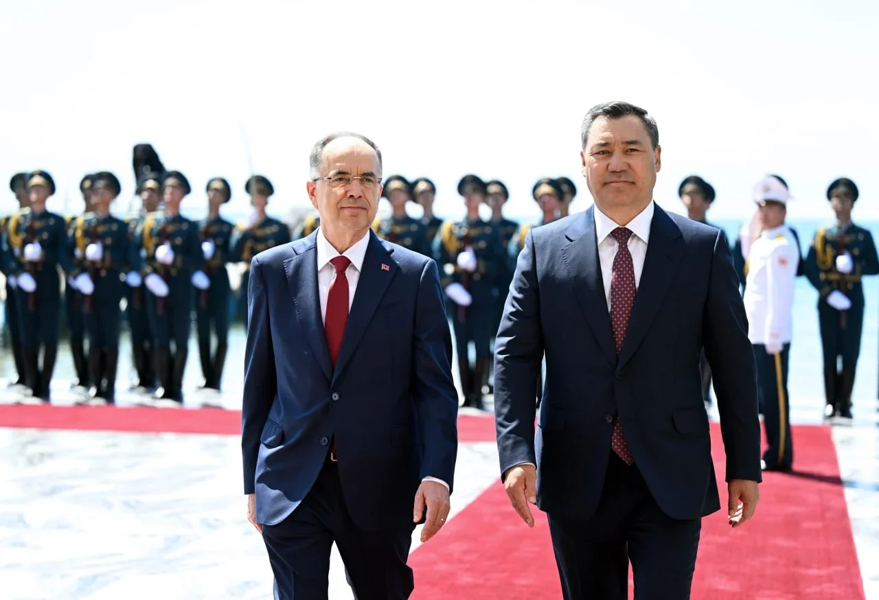Albaniya Prezidenti Qırğızıstana rəsmi səfər edib