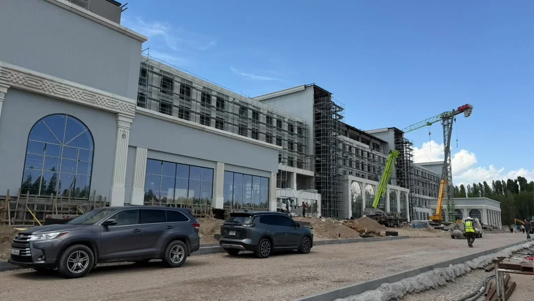 Azərbaycan Qırğızıstanda 5 ulduzlu hotel tikir - FOTO