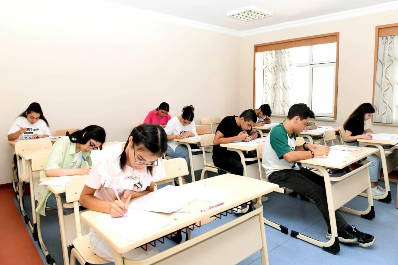 Şagird və abituriyentlər Azərbaycan dilindən ikinci cəhd imtahan verəcəklər