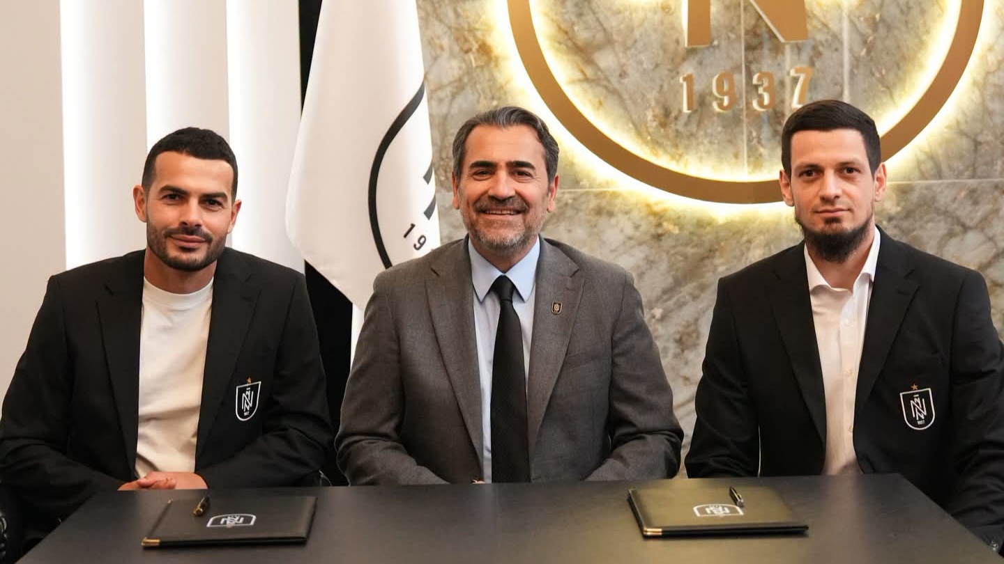 "Neftçi" kapitanları ilə müqavilə müddətini uzatdı 
