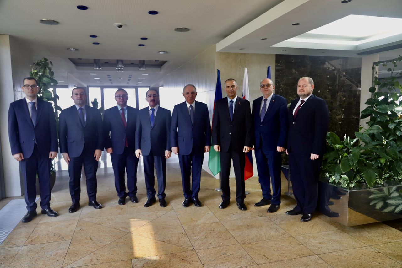 Kamran Əliyevin rəhbərlik etdiyi nümayəndə heyəti Slovakiyaya işgüzar səfər edib