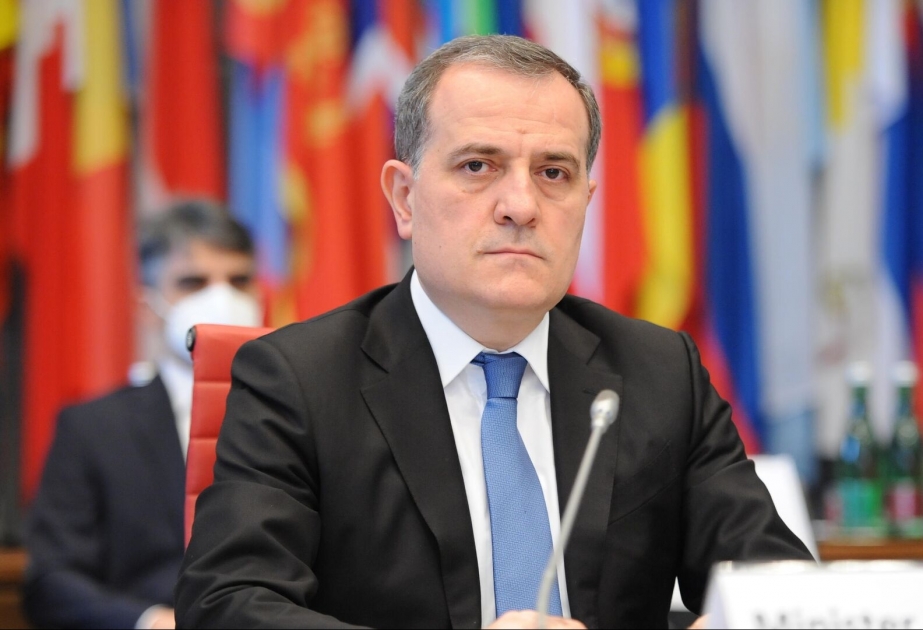 Ceyhun Bayramov Polşaya işgüzar səfərə yola düşüb