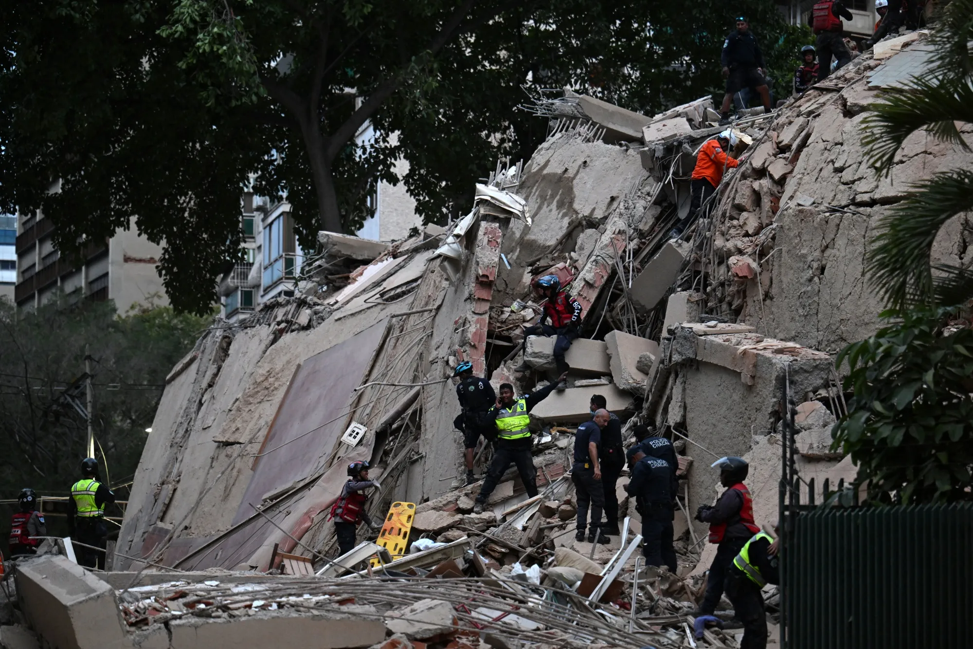 Venesuelada zəlzələ genişmiqyaslı dağıntılara səbəb olub