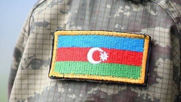 Hərbi qulluqçuların şəxsi jetonla təmin edilməsi haqqında dəyişikliyi təsdiqlənib