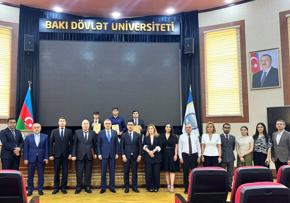 Vəkillər Kollegiyası rəhbərinin sədrliyi ilə BDU-da magistrantların dissertasiyası müdafiə olunub