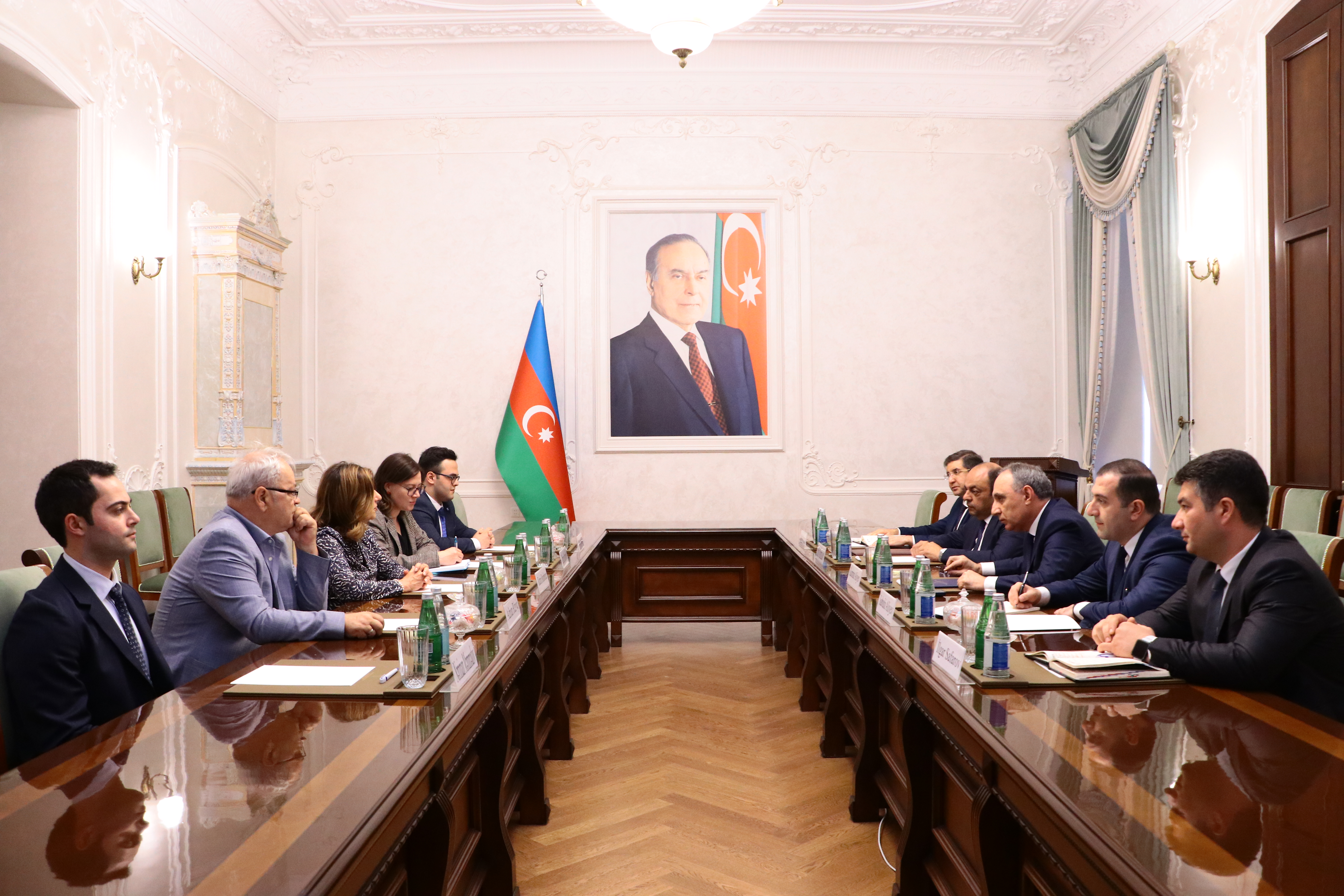 Kamran Əliyev itkin düşmüş şəxslər üzrə Beynəlxalq Komissiyanın (ICMP) Baş direktoru ilə görüşüb