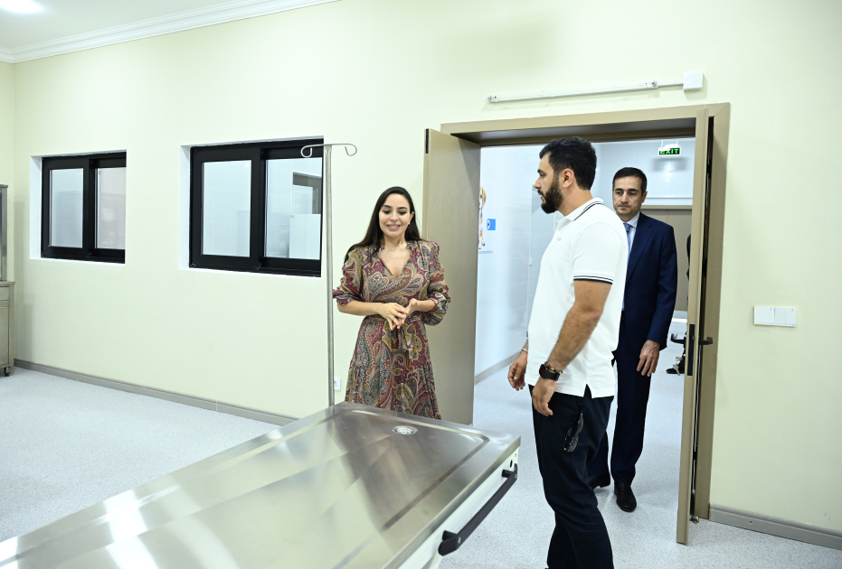 Leyla Əliyeva Yevlaxda Sahibsiz Heyvanlara Qayğı Mərkəzinin regional bölməsinin açılışında iştirak edib