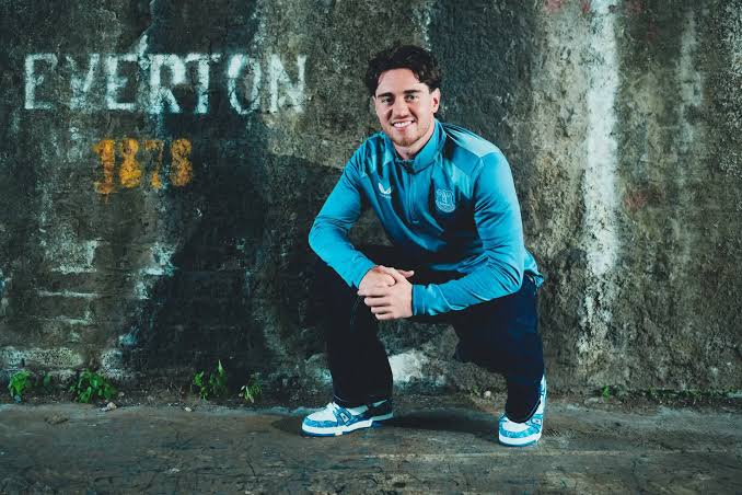 "Everton" "Midlsbro"nun yarımmüdafiəçisini transfer etdi