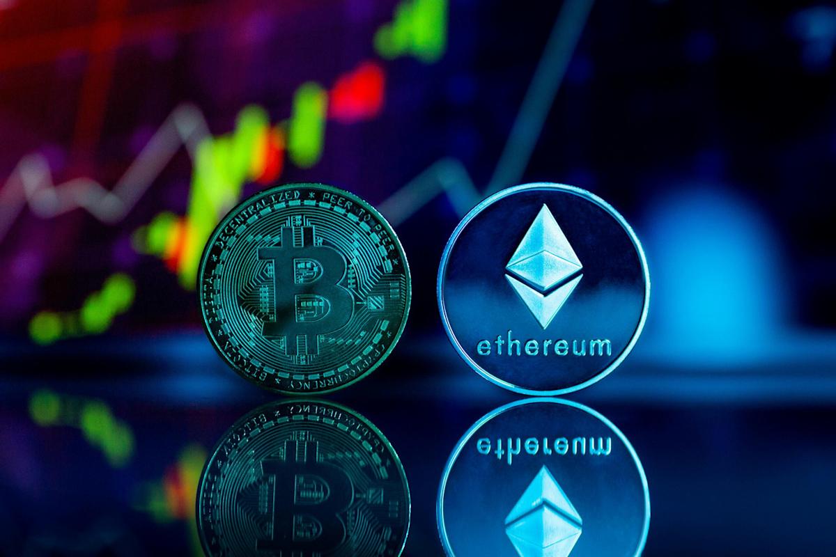 "Bitcoin" və "Ethereum" bahalaşıb