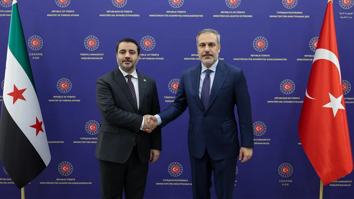 Hakan Fidan suriyalı həmkarı ilə müzakirələr aparıb