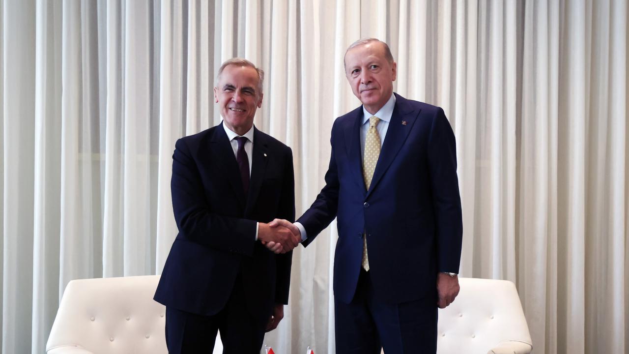 Türkiyə və Kanada liderləri ikitərəfli münasibətləri və regional məsələləri müzakirə ediblər