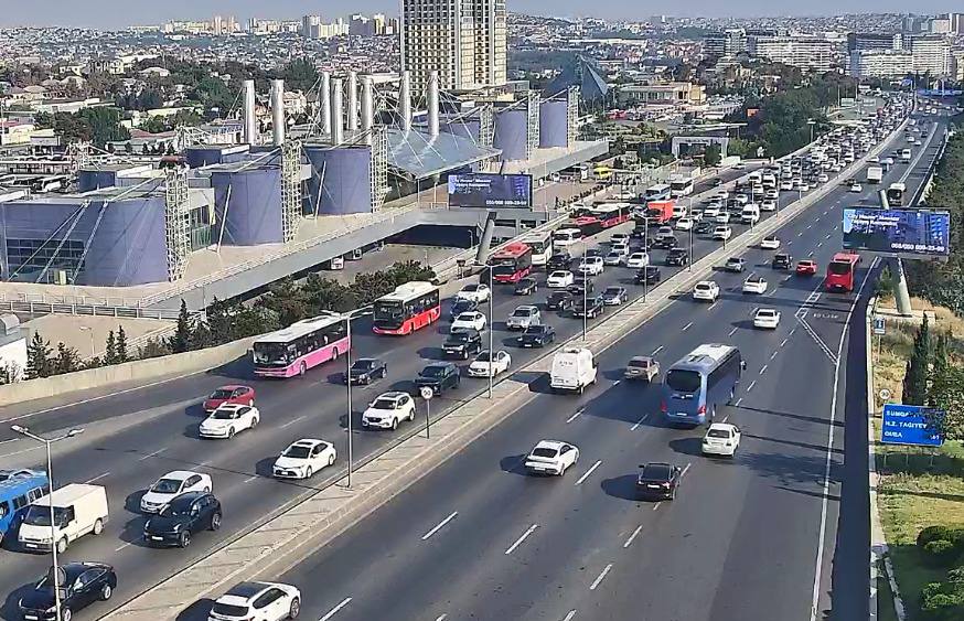 Bakıda hazırda sıxlıq müşahidə olunan yollar açıqlanıb