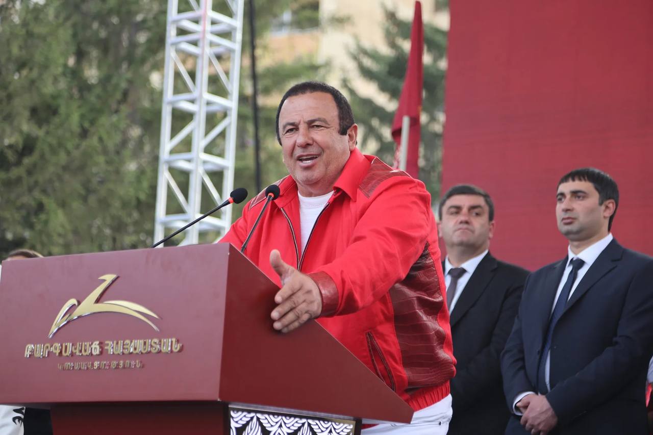 "Çiçəklənən Ermənistan" partiyasının lideri Qaqik Tsarukyan saxlanılıb