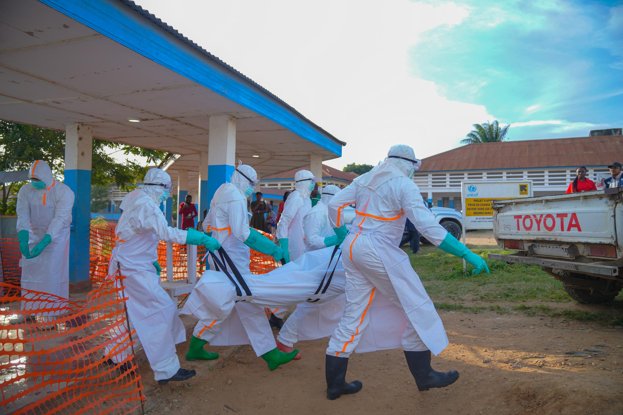 Konqoda “Ebola”dan ölənlərin sayı 500 nəfəri keçib