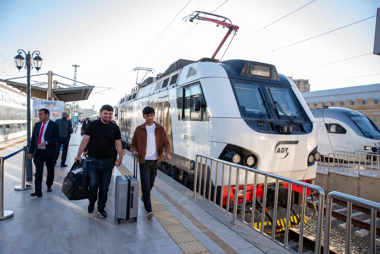 Bakı–Tbilisi–Bakı marşrutu üzrə əlavə yerlər açılıb - QİYMƏTLƏR