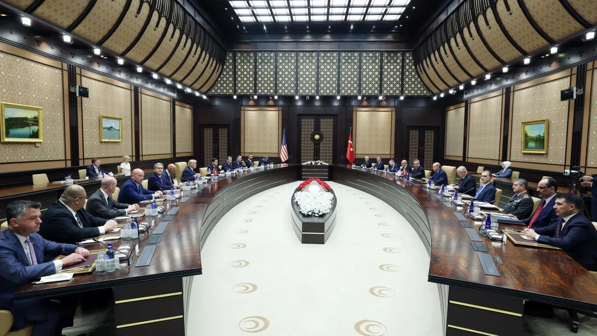 Ərdoğan və Tramp nümayəndə heyətləri ilə birgə danışıqlara rəhbərlik ediblər