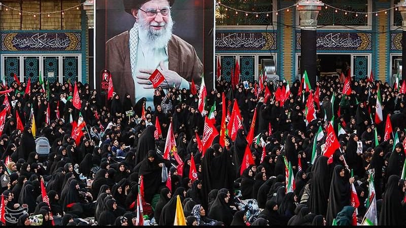 İranın sabiq Ali Rəhbərinin tabutu İraqa gətirilib