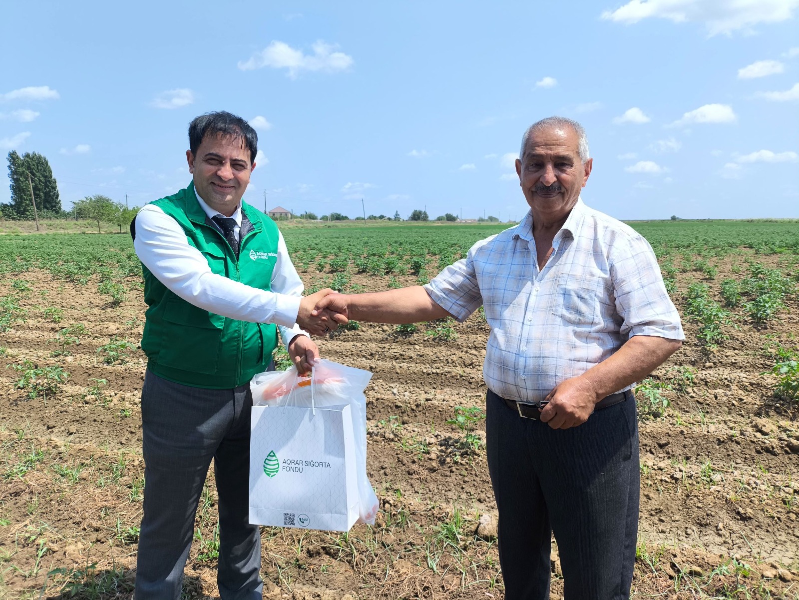 Cəlilabad və Biləsuvarda təsərrüfatlara dəymiş zərərlər üzrə sığorta ödənişləri həyata keçirilib
