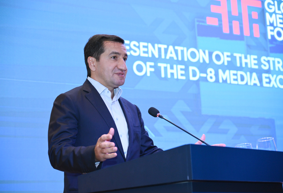 Hikmət Hacıyev: D-8-ə üzvlük Azərbaycan üçün çox önəmlidir