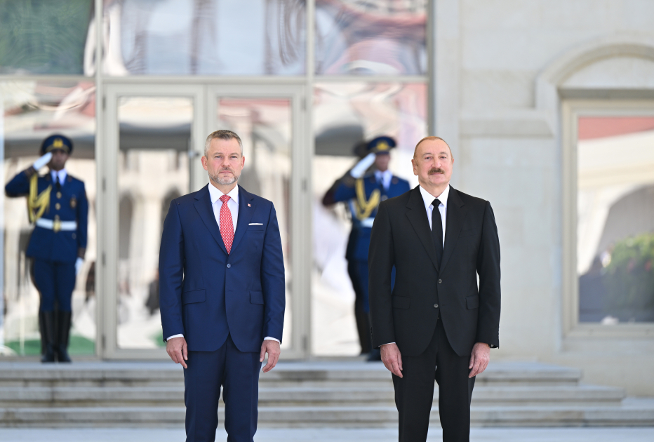 Azərbaycan və Slovakiya prezidentləri mətbuata bəyanatla çıxış edirlər - CANLI