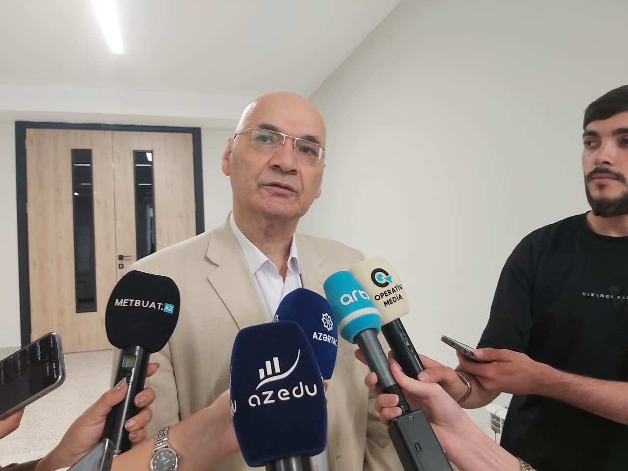 Osman Gündüz: Süni intellekt müəllimləri tam əvəz edə bilməz