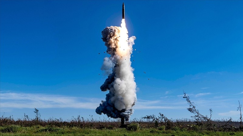 İordaniya İran tərəfindən buraxılan üç raketi ələ keçirib