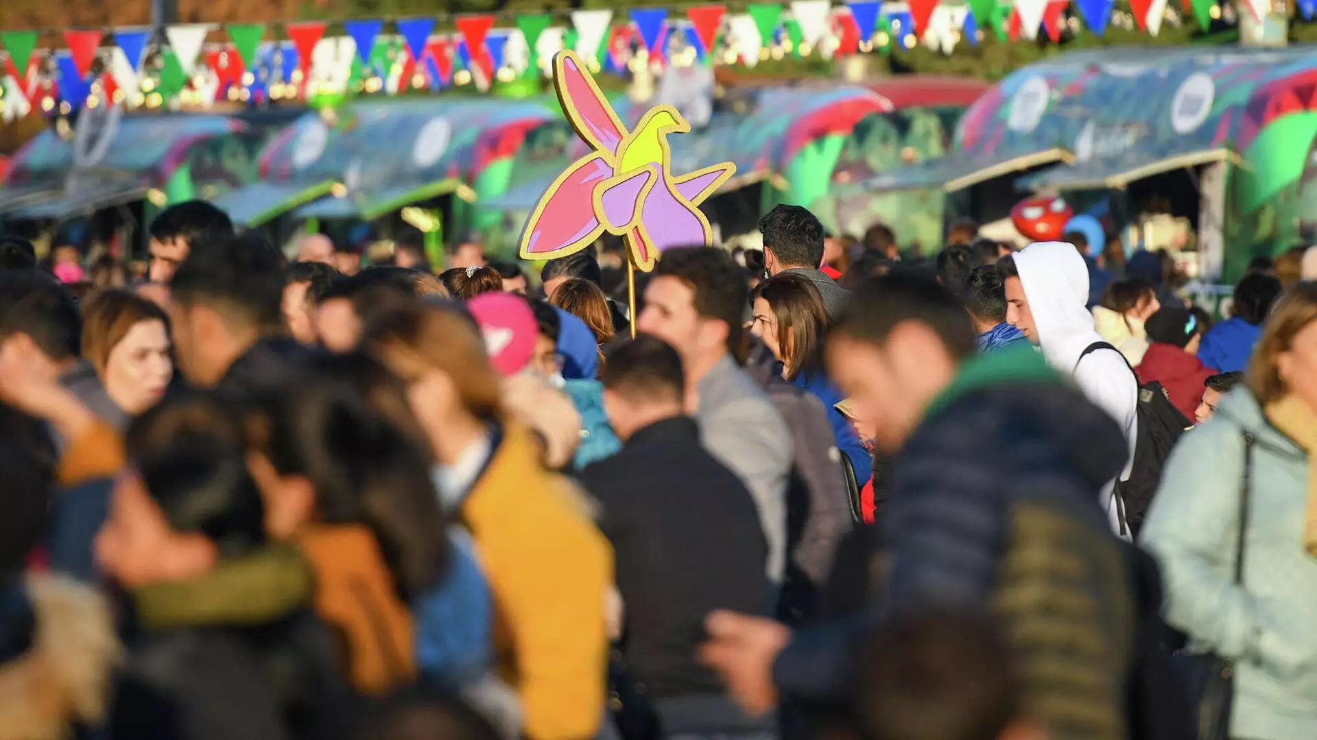 Azərbaycan əhalisinin sayı artıb