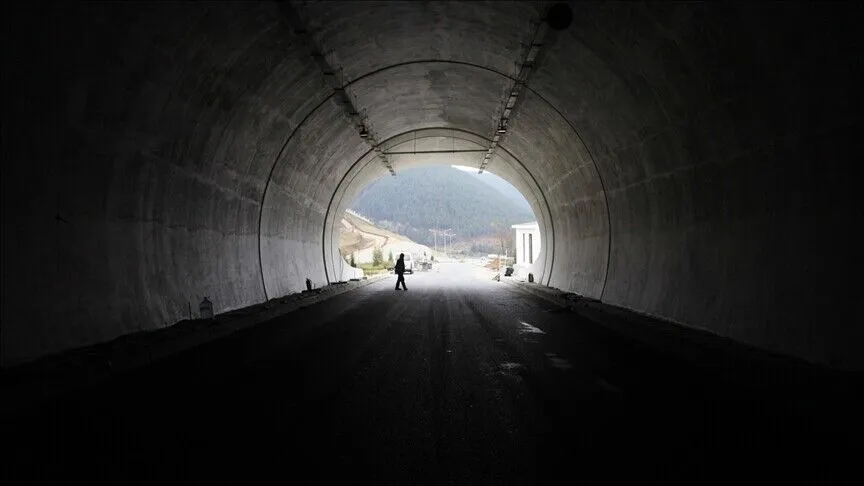 Hindistanda tunel çökməsi nəticəsində 9 işçi həlak olub