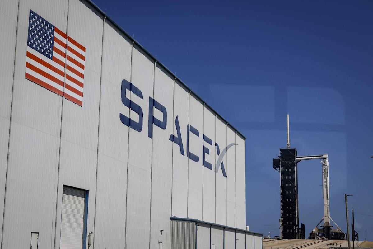 "Google" SpaceX-də 94,1 milyard dollarlıq səhmə sahibdir