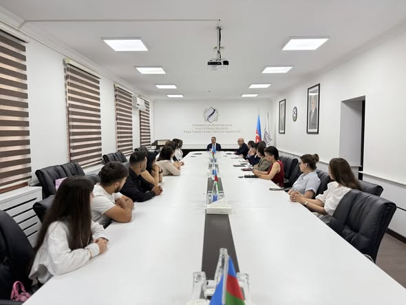 Aşpazlıq üzrə beynəlxalq sertifikat qazanan məzunlarla görüş keçirilib