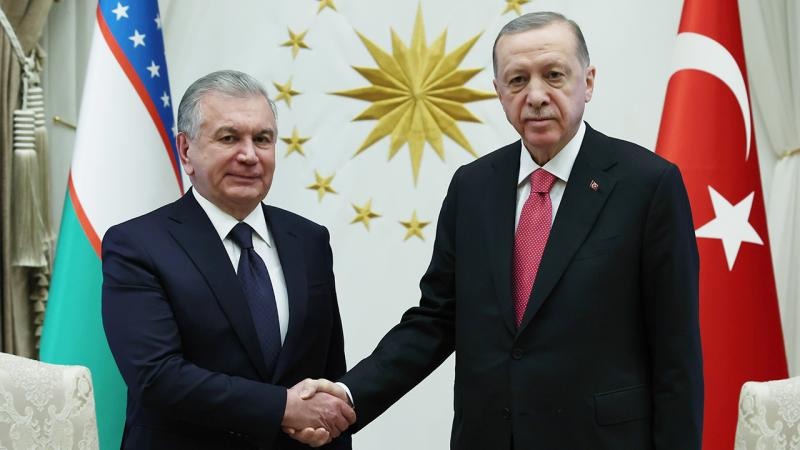Türkiyə və Özbəkistan prezidentləri telefon danışığı aparıb