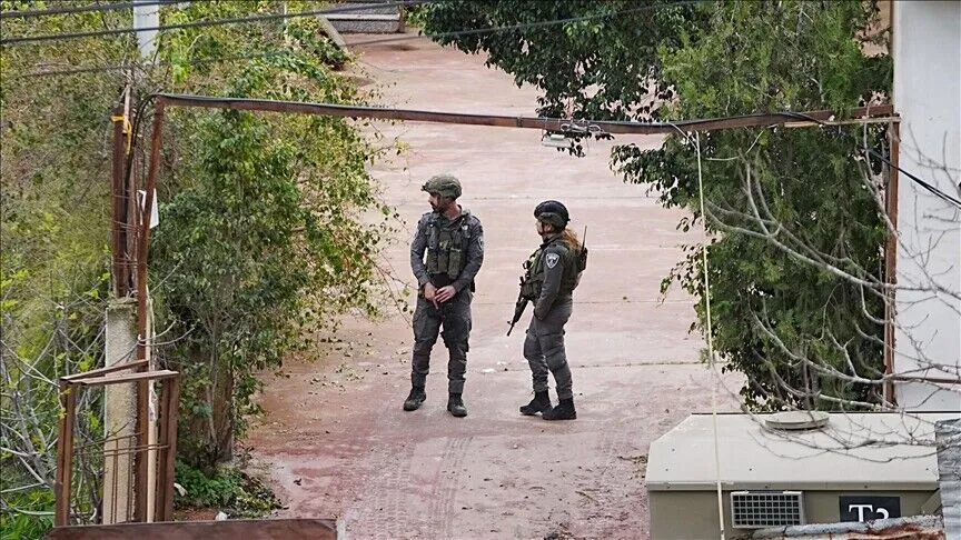 İsrail qüvvələri Suriyanın cənubundakı evlərə basqın edib
