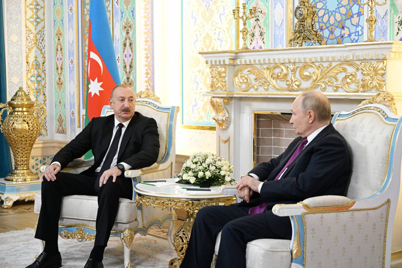 İlham Əliyev və Putin arasında telefon danışığı olub -  Kreml